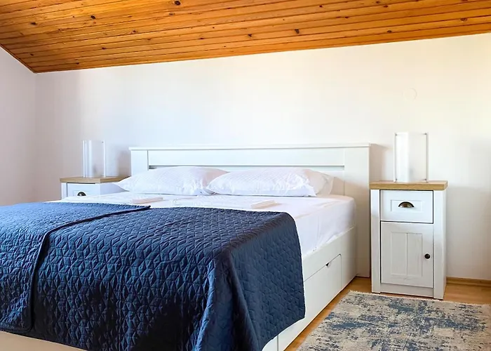 Maria * ビオグラード・ナ・モル